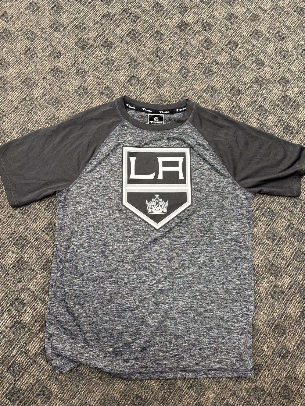 Fanatics LA Kings Heathered Gray Raglan Shirt - Dri Fit sz Large